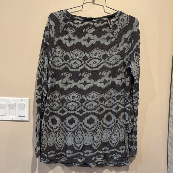 dylan long sleeve shirt Medium - Picture 2 of 5